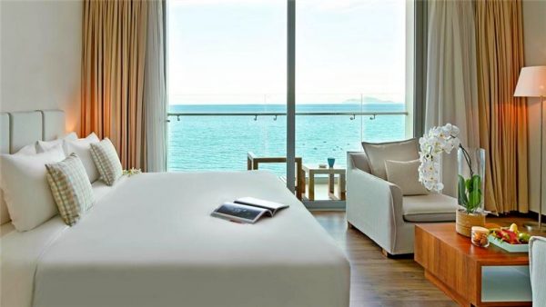 khach-san-a-la-carte-da-nang-beach-17-800x450 Khách sạn A La Carte Đà Nẵng
