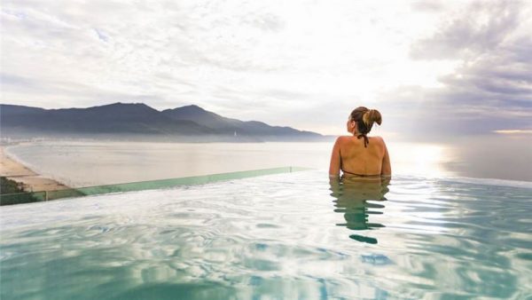 khach-san-a-la-carte-da-nang-beach-2-800x450 Khách sạn A La Carte Đà Nẵng