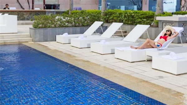 Khách sạn Diamond Bay Nha Trang